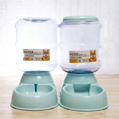 Automatic Feeder and Water Bottle for Dogs and Cats